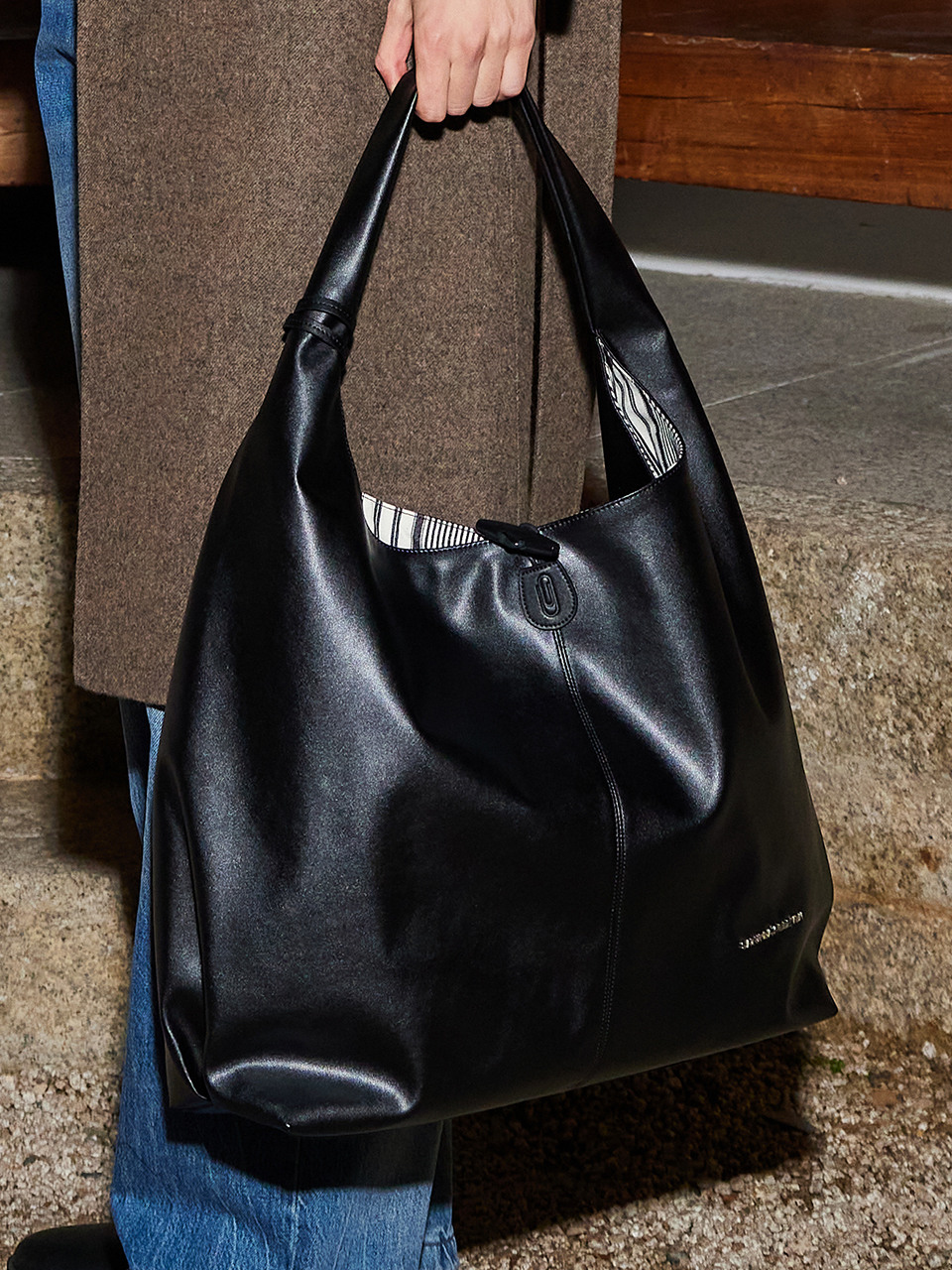 NO.51 BROOKLYN SHOULDER BAG _ BLACK