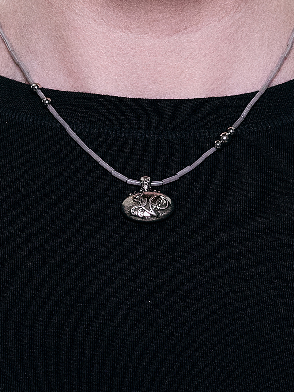 axis necklace-silver