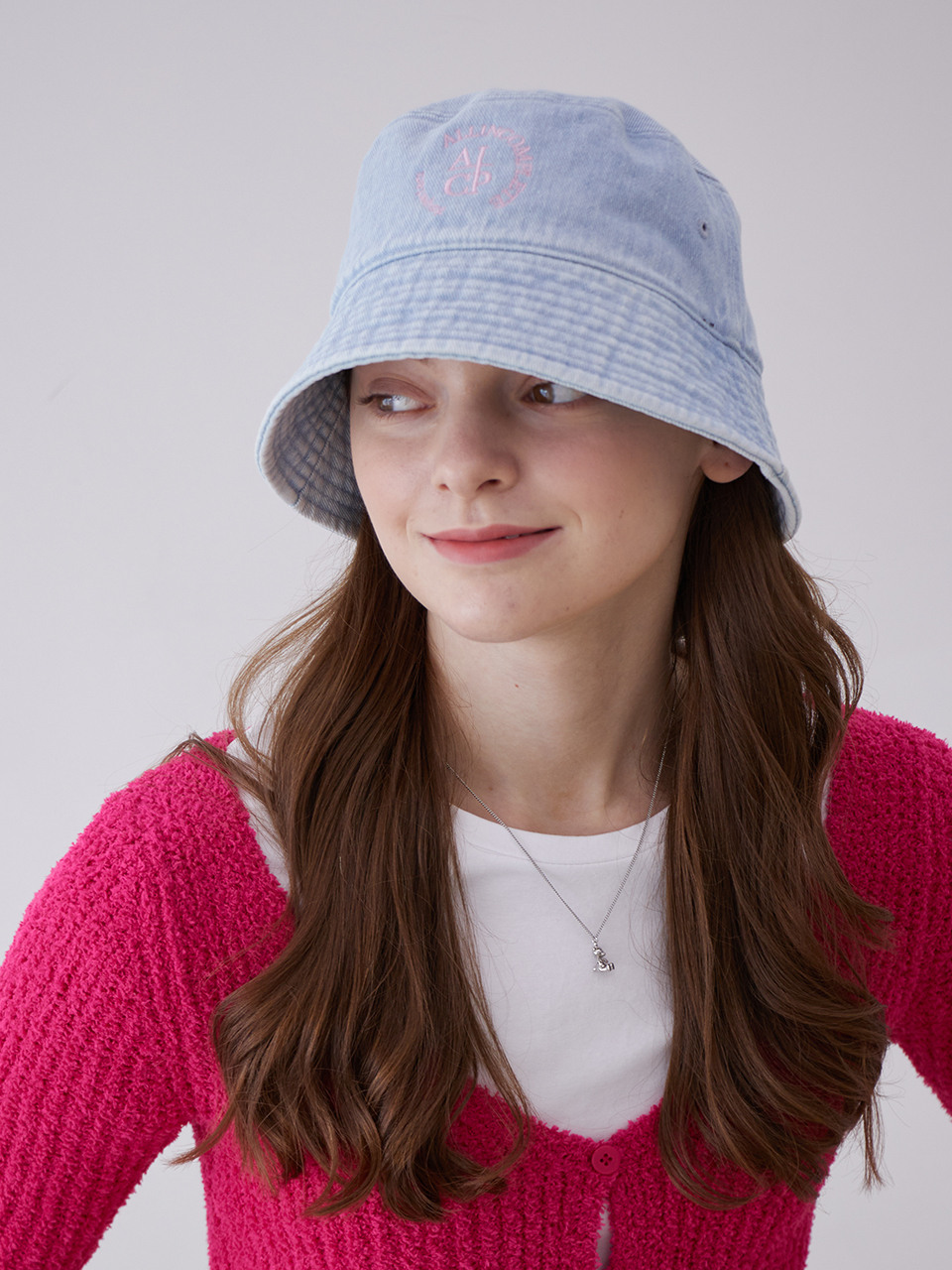 Round Logo Bucket Hat (Light Blue Denim)