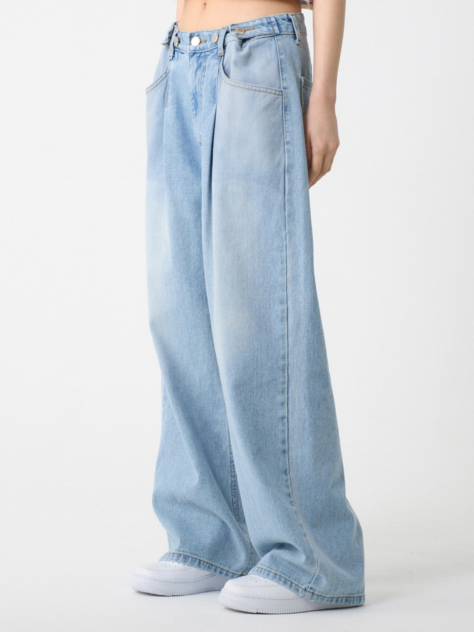 Джинсы Custom One-Tuck Denim Pants Light Blue с одной складкой
