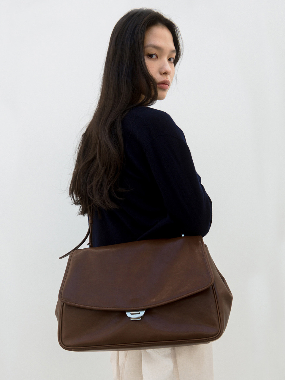 BLEP SHOULDER BAG_2colors
