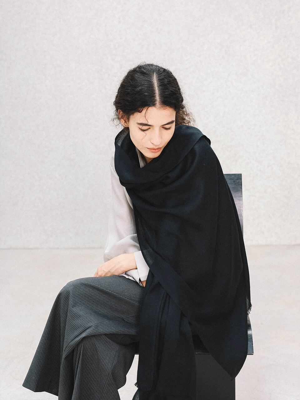 pashmina muffler Black