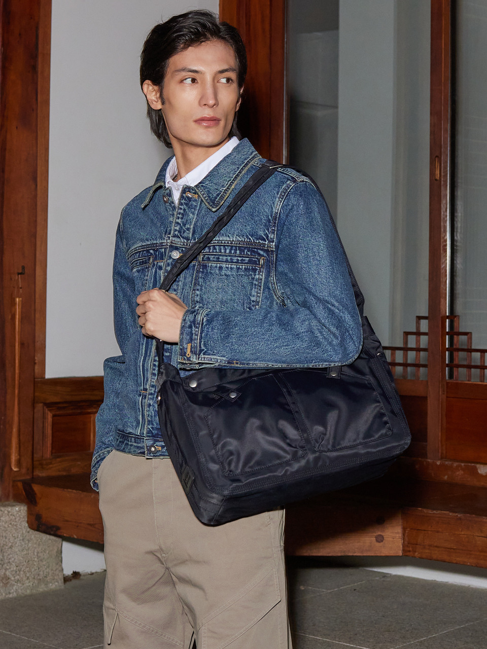 NO.11 U CROSS BODY BAG _ BLACK