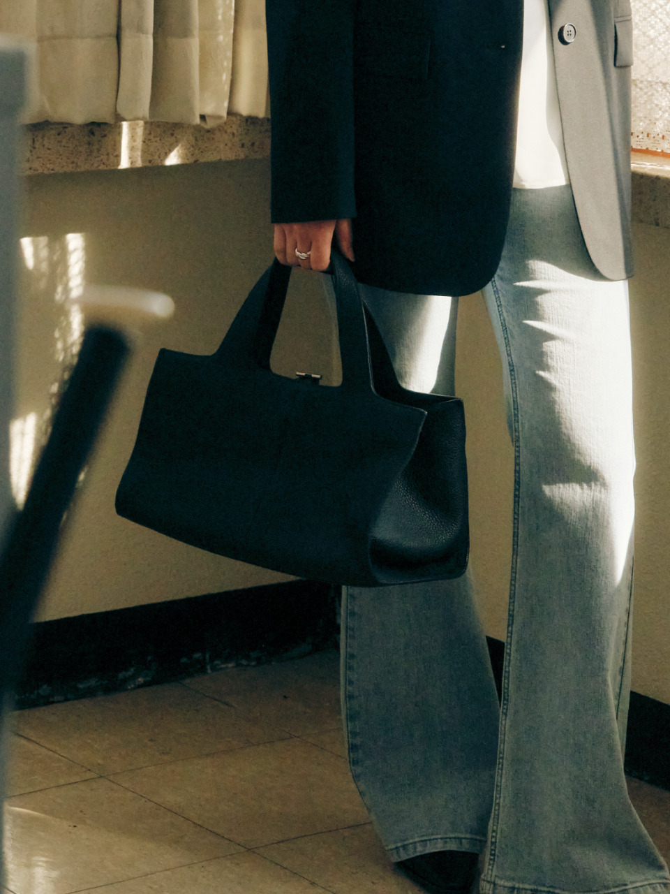 BATO TOTE BAG (SOFT BLACK)