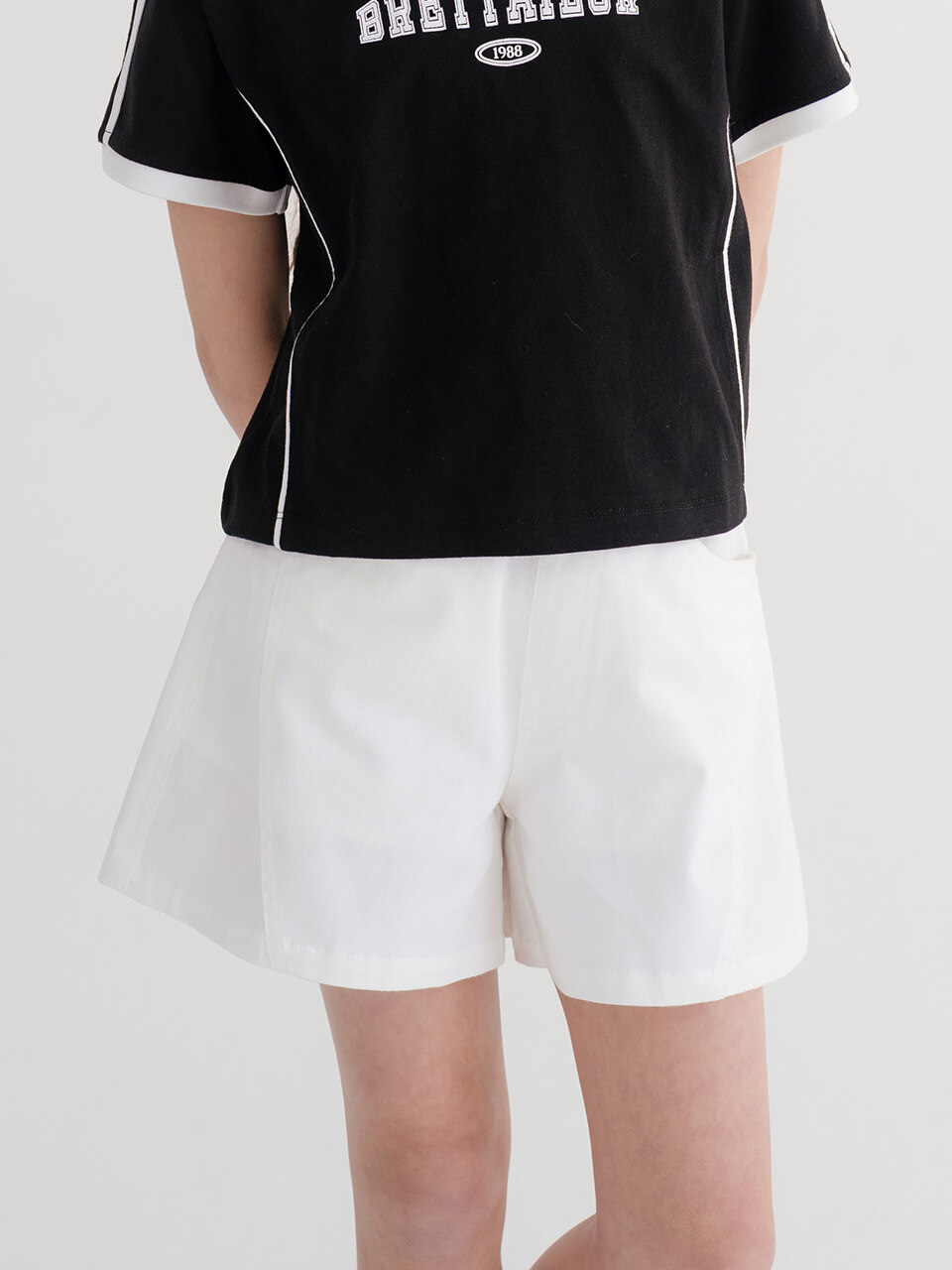 Летние твиловые шорты Sculpt Line (White)