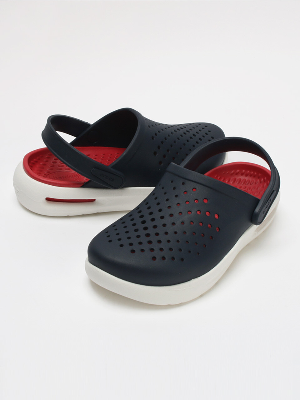 Crocs Inmotion Clog взрослые сандалии Navy 209964-410