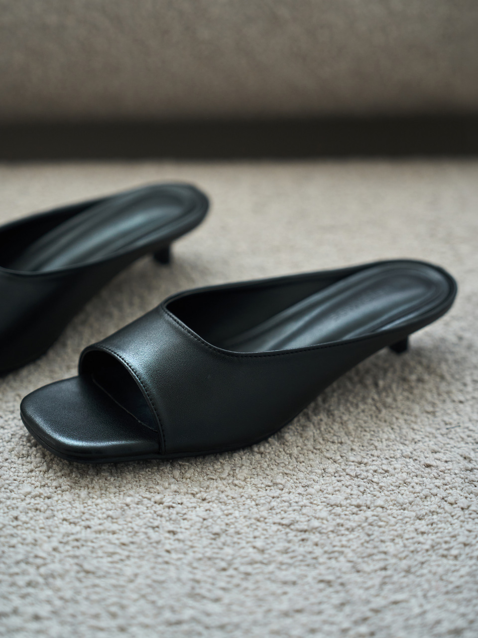 Туфли Mira Modern Square Heel 3.5cm (CW0109BK)