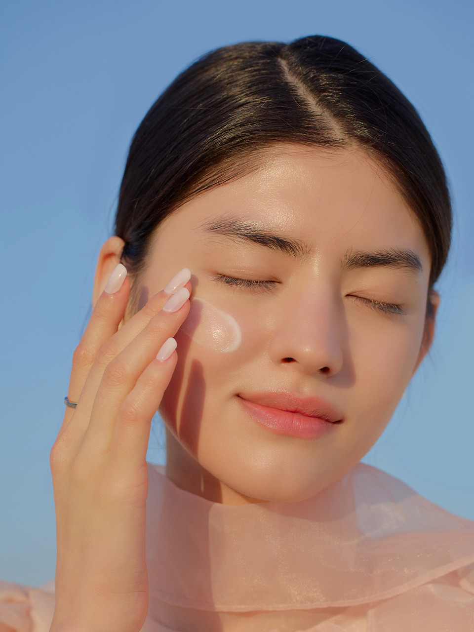 Солнцезащитная сыворотка Thim Luminous Skin Sun Serum SPF50+ PA++++