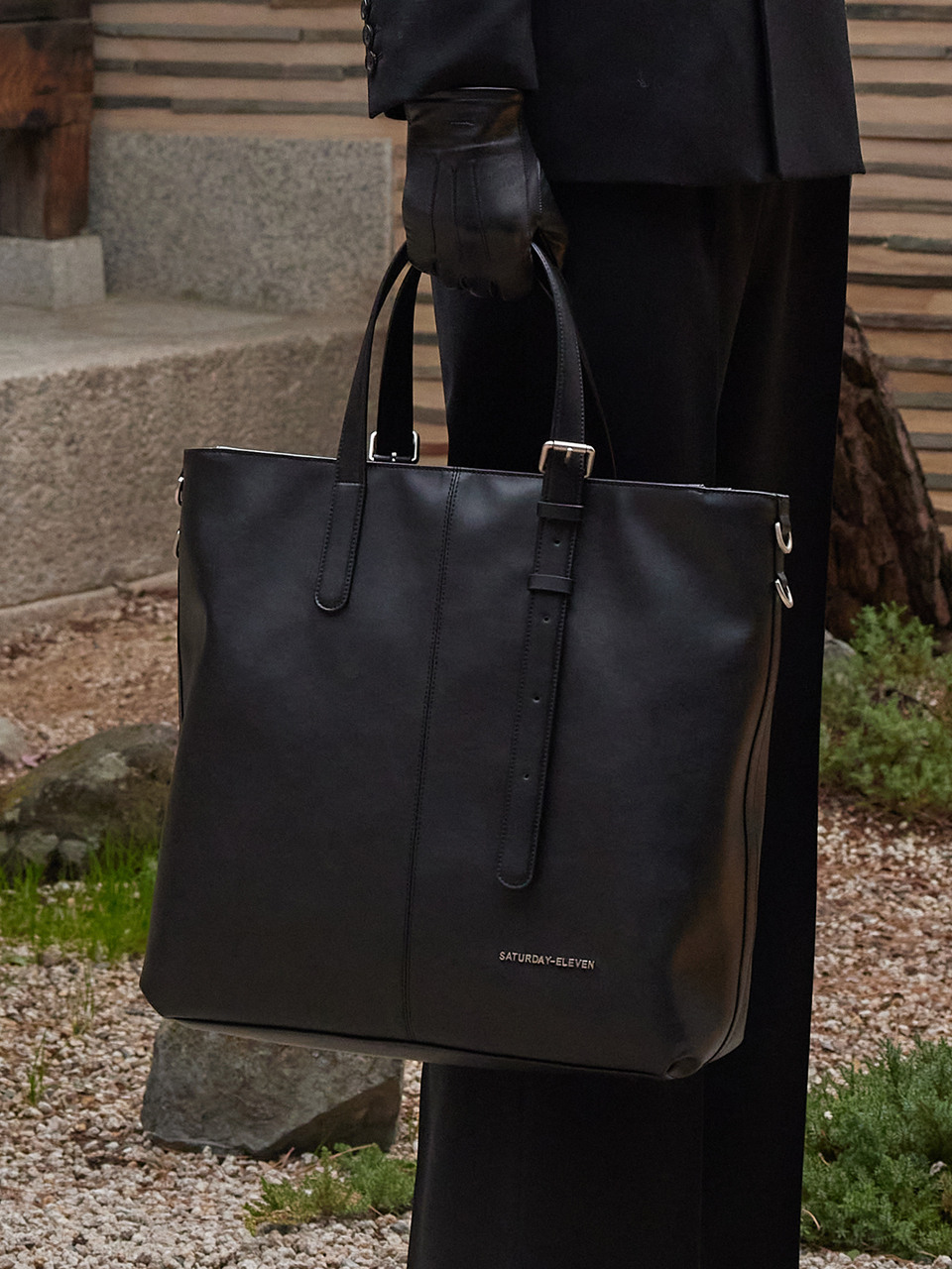 NO.52 TOWER TOTE BAG _ BLACK