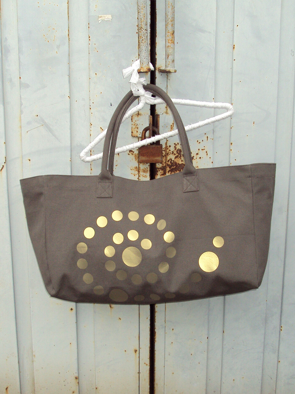 Tangling Bag (Charcoal + Gold)