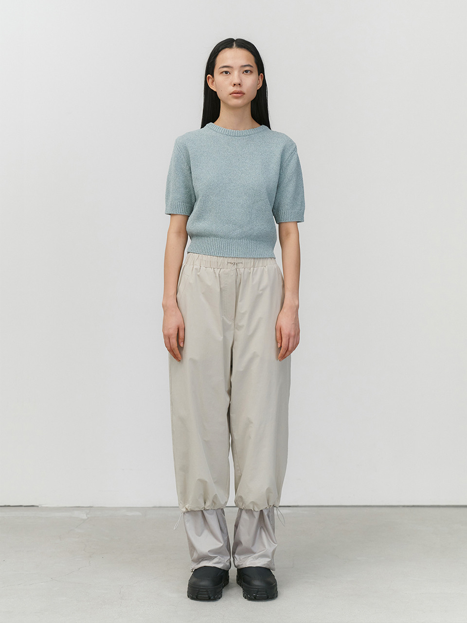 아모멘토]DRAWSTRING LAYERED PANTS (GREY BEIGE)