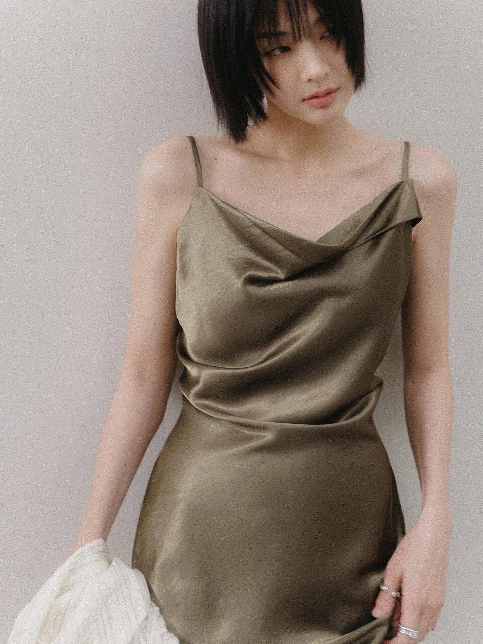 Сатиновое платье Sleek Drape