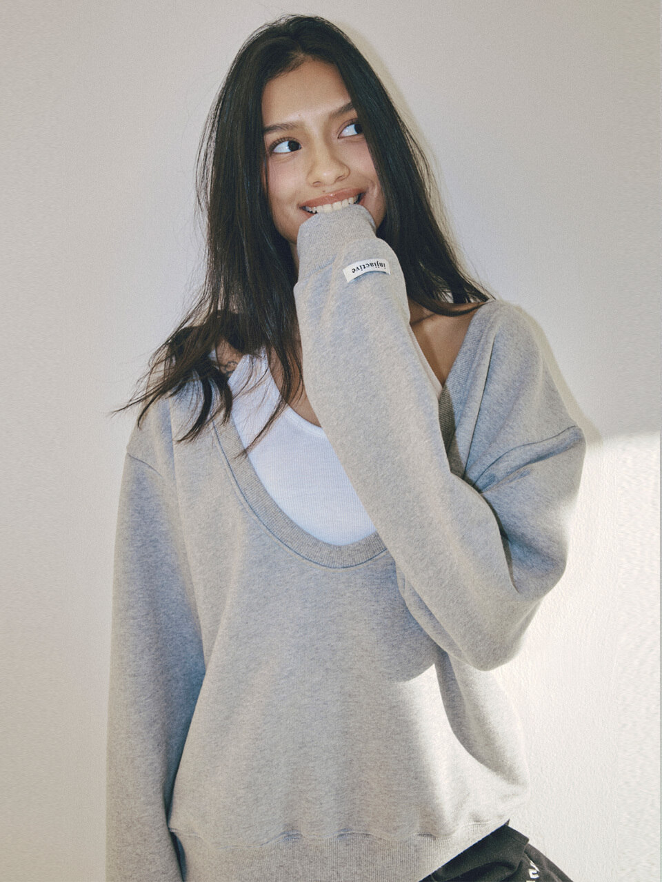 Deep U Neck Loose Fit Sweatshirt серый