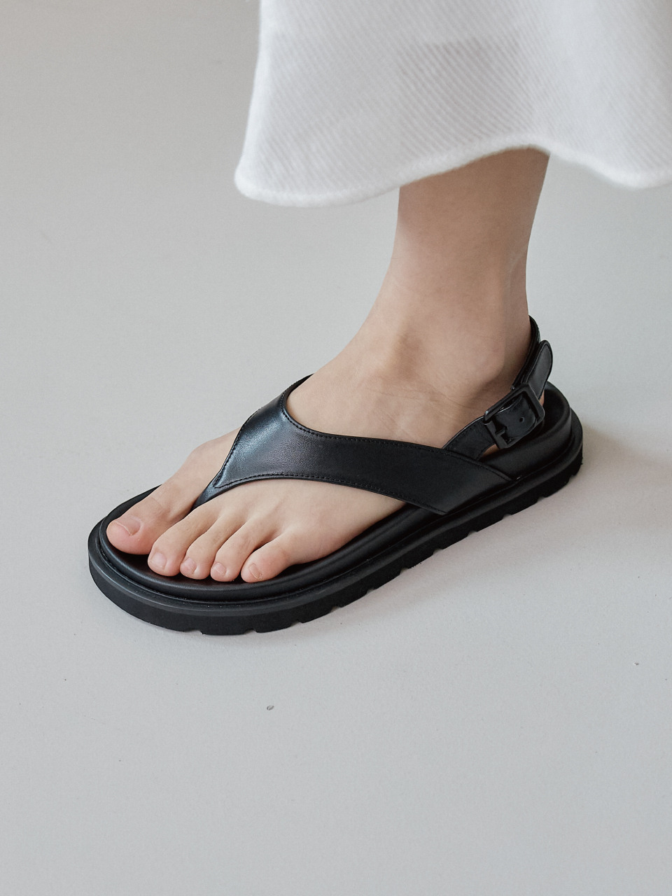 MOLD flip-flops (2colors) сандалии