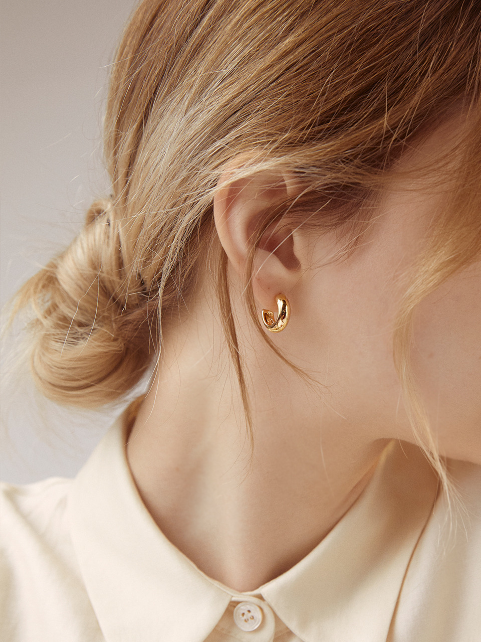 mignon hoop earring