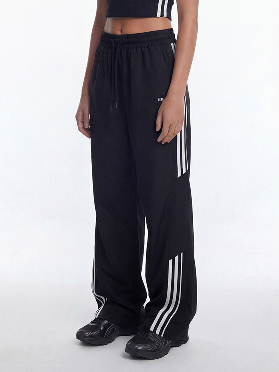 Спортивные штаны Airy 3-Stripes W (Black)