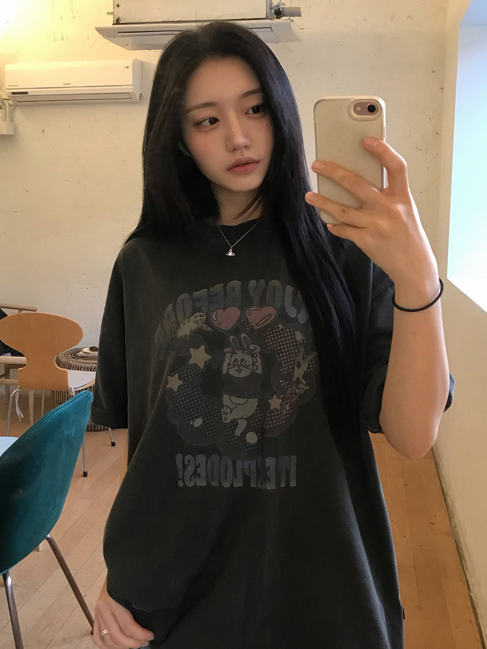 Футболка с кроликом и пигментным окрашиванием, Smoke Black