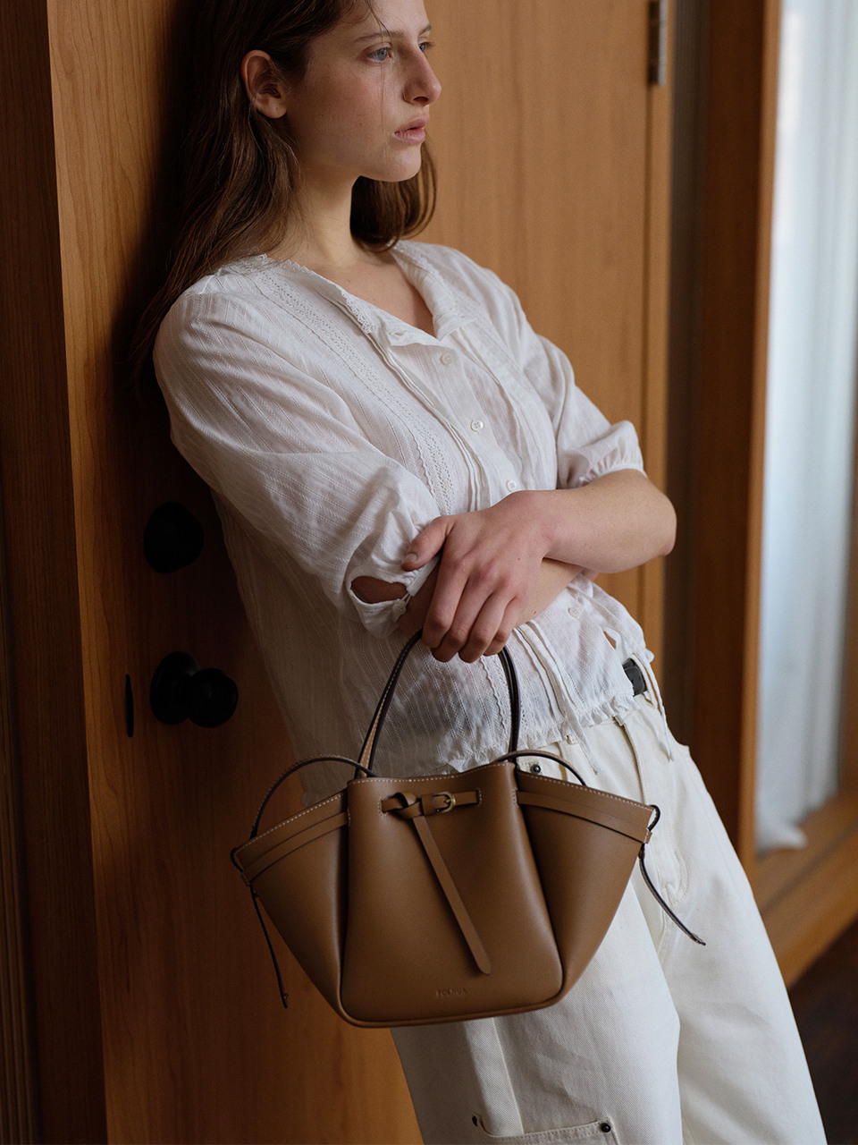 PETIT ANTHOS BAG [ALMOND - STITCH]