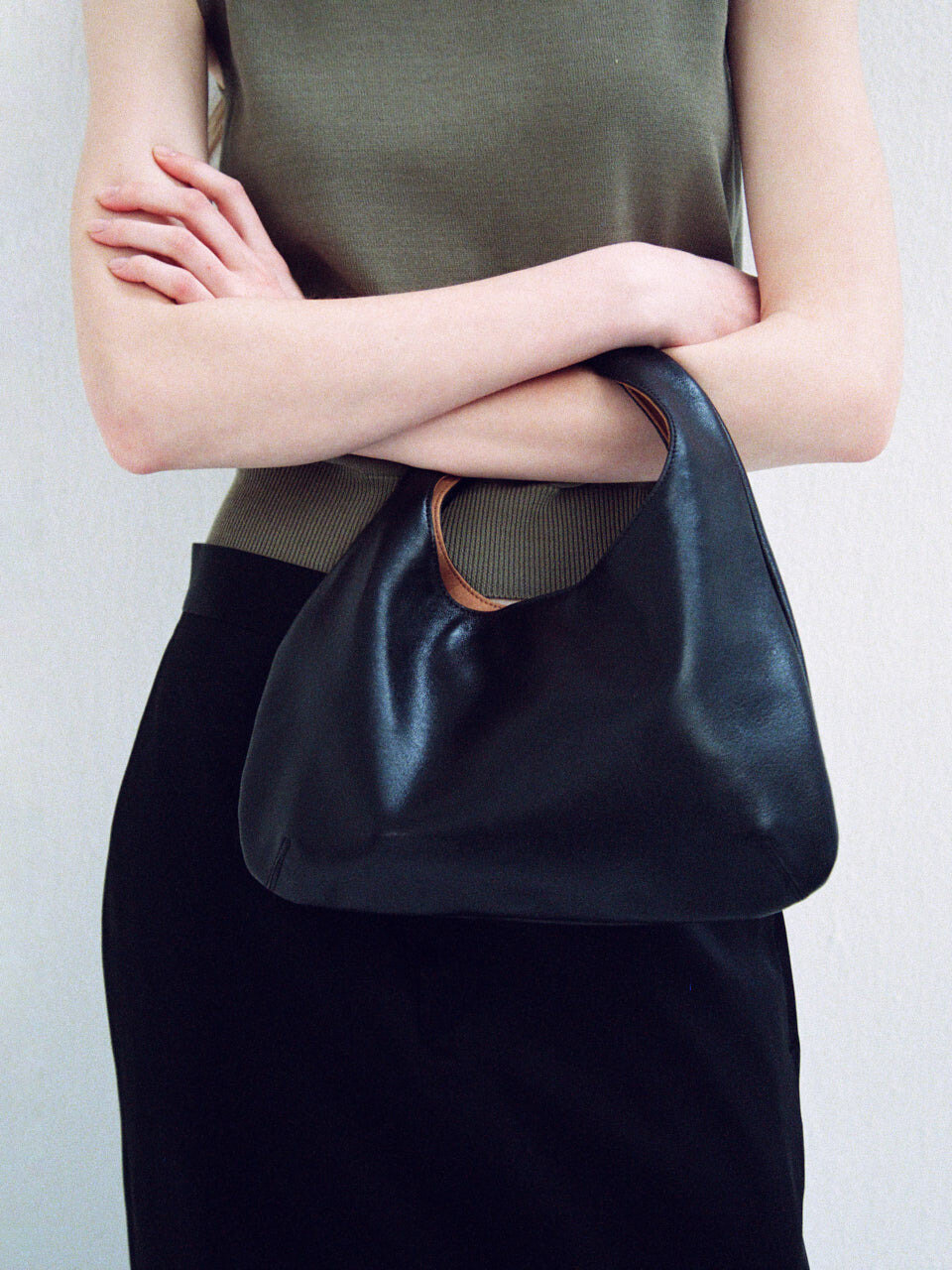 East Tote Bag Black