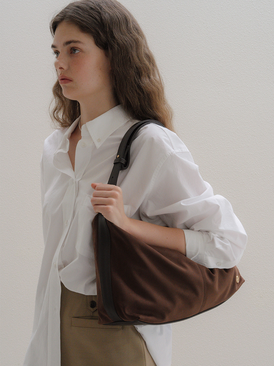 ハンドバッグ ANEDIT U Suede Daily Hobo Bag_2colors 언에디트]Suede Daily Hobo Bag _2Colors