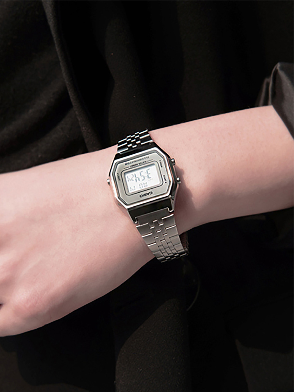 Женские винтажные цифровые часы CASIO Youth Silver