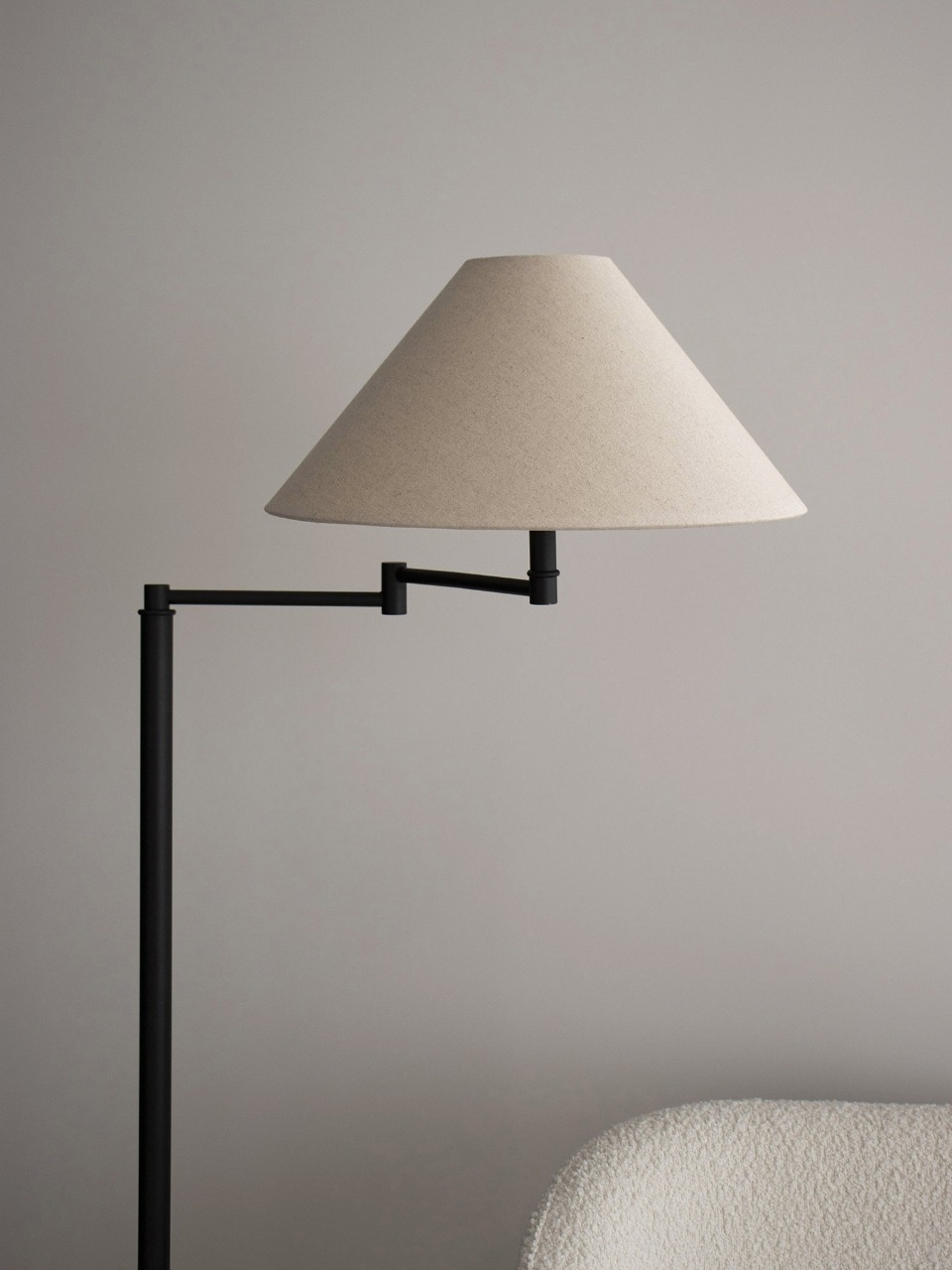 Line Floor Lamp (4 colors)