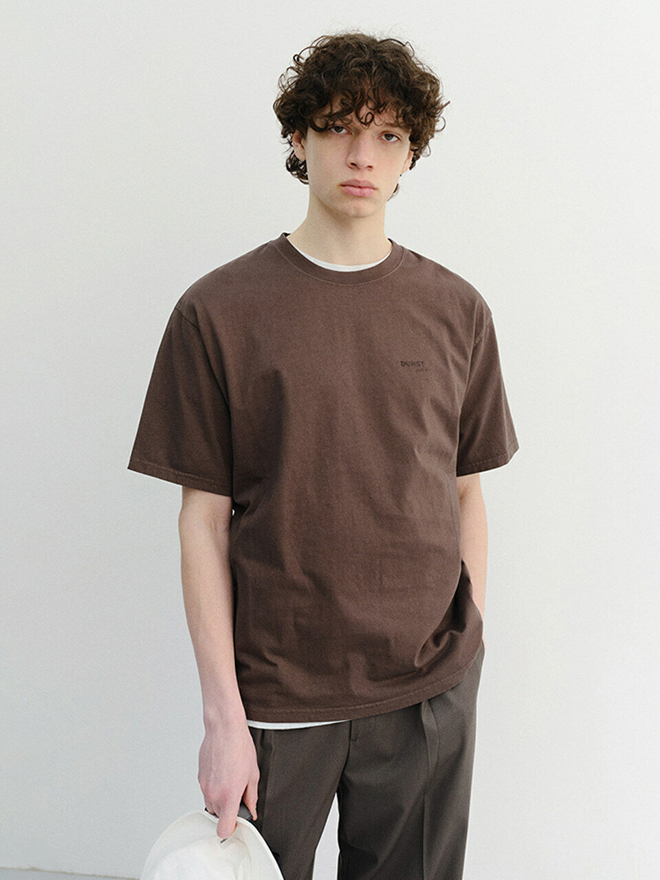 UNISEX GARMENT DYED T-SHIRT BROWN_M_UDTS6B146W2