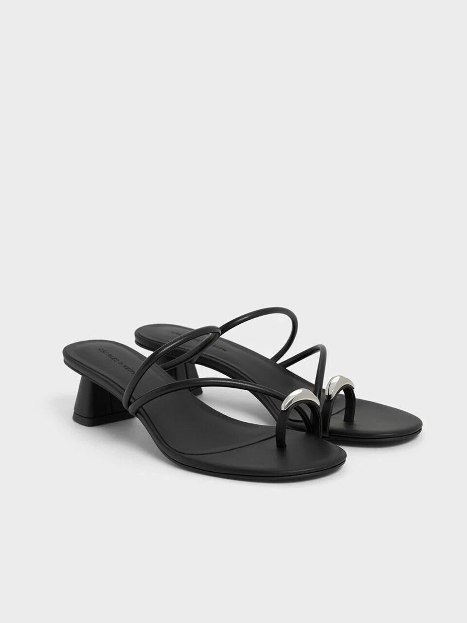 Босоножки на каблуке с ремешками CK1-60361577 (3colors)