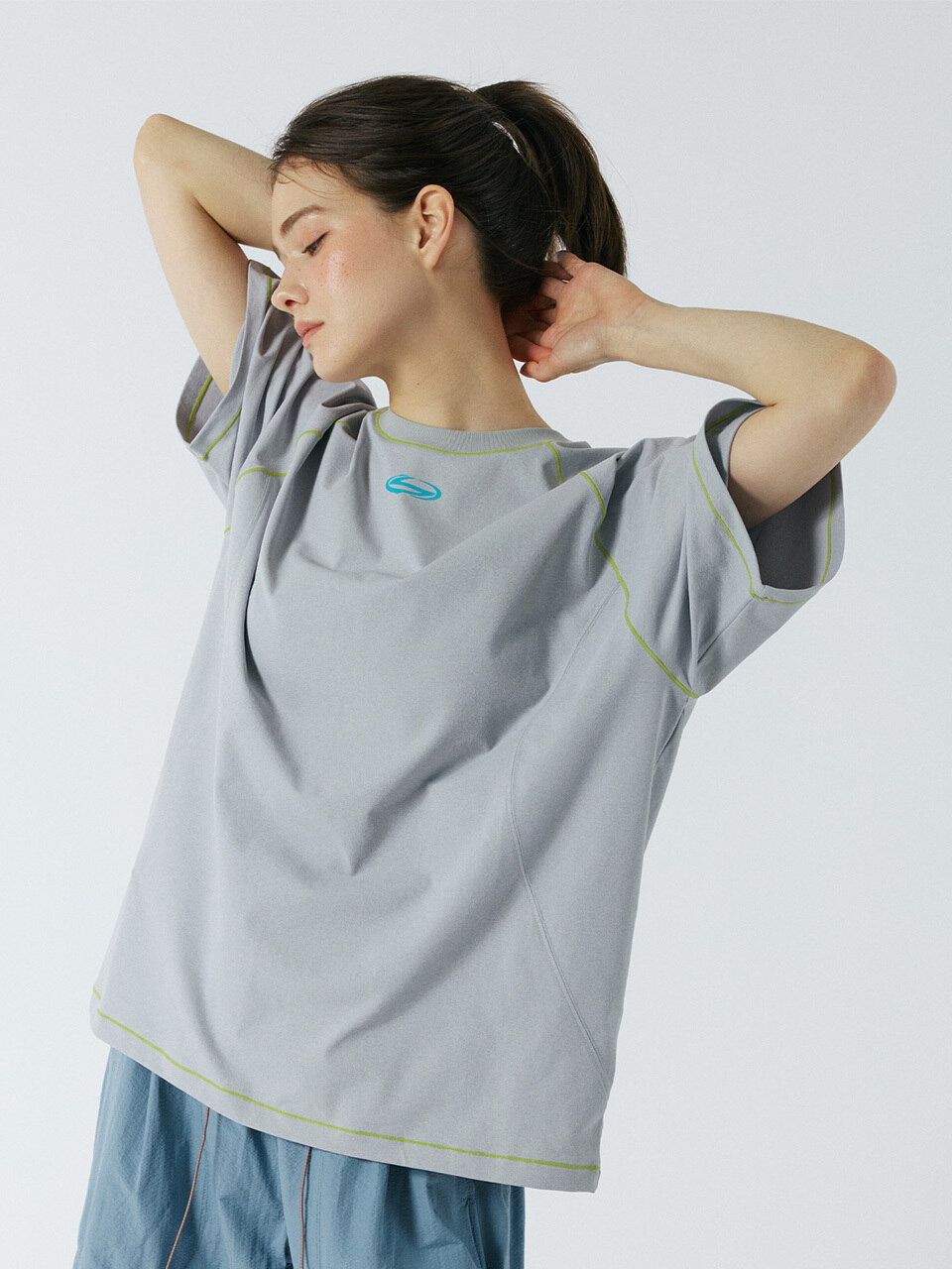 Быстросохнущая легкая футболка UNISEX Light Gray